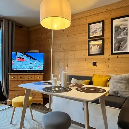 Le 41 Du Lyret - Type Pour Deux Avec Vue Sur Les Aiguilles Dans Centre Chamonix